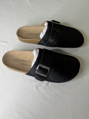 NWT Coconuts by Matisse Black Slip-On Mule with Silver Buckle Size 9